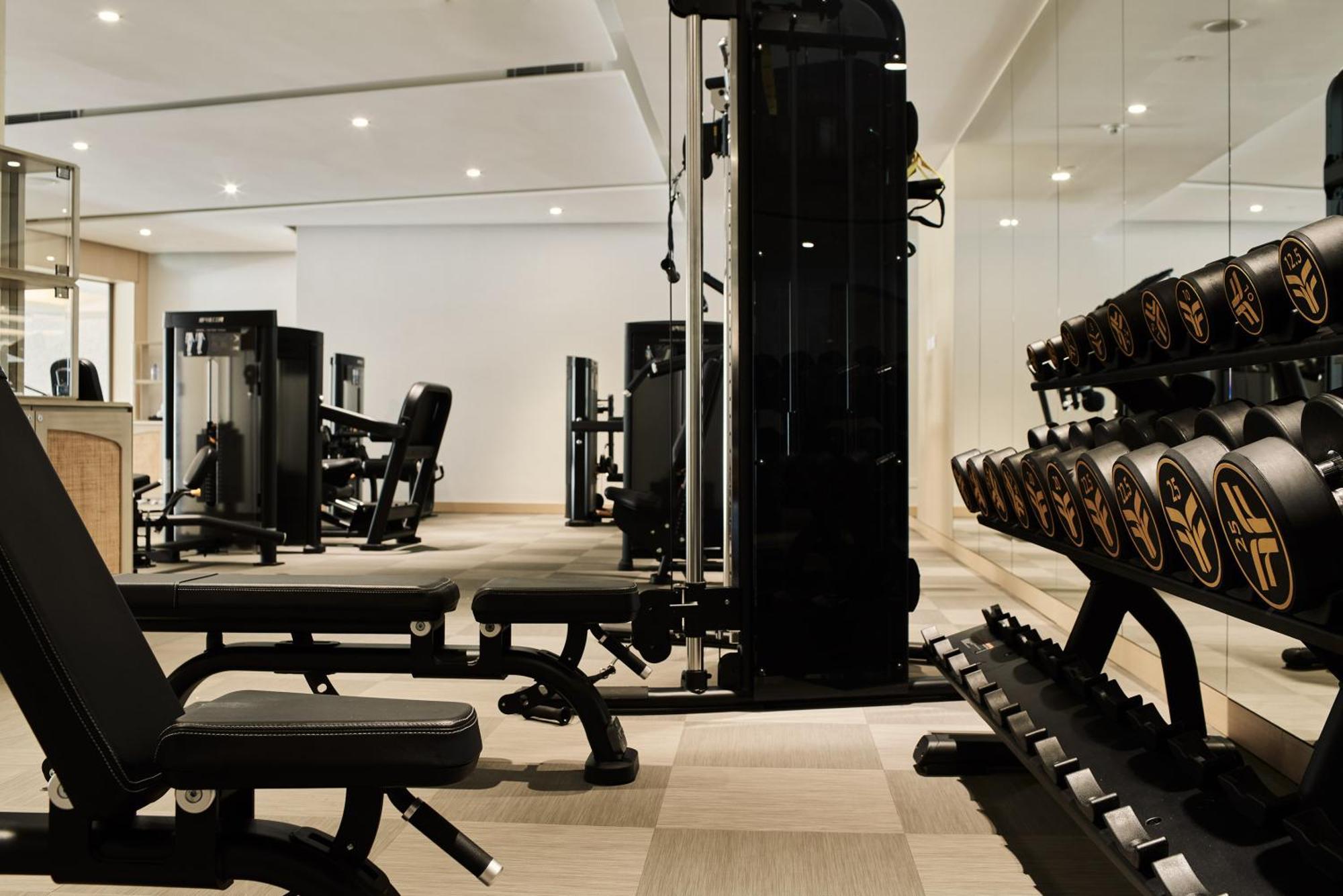 City Of Dreams Mediterranean - Integrated Resort, Casino & Entertainment Lemesos Exteriér fotografie The gym at The Dorchester