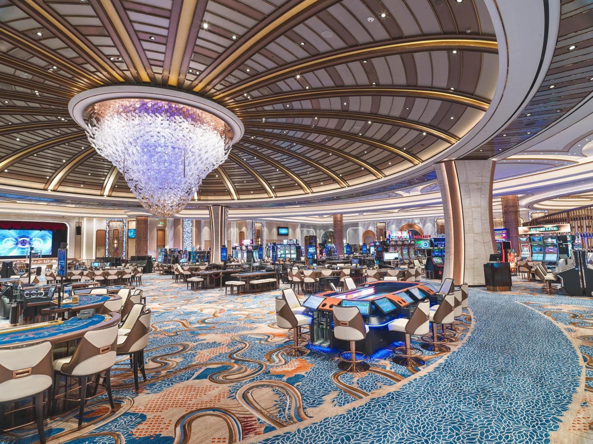 City Of Dreams Mediterranean - Integrated Resort, Casino & Entertainment Lemesos Exteriér fotografie The casino floor at Wynn Las Vegas